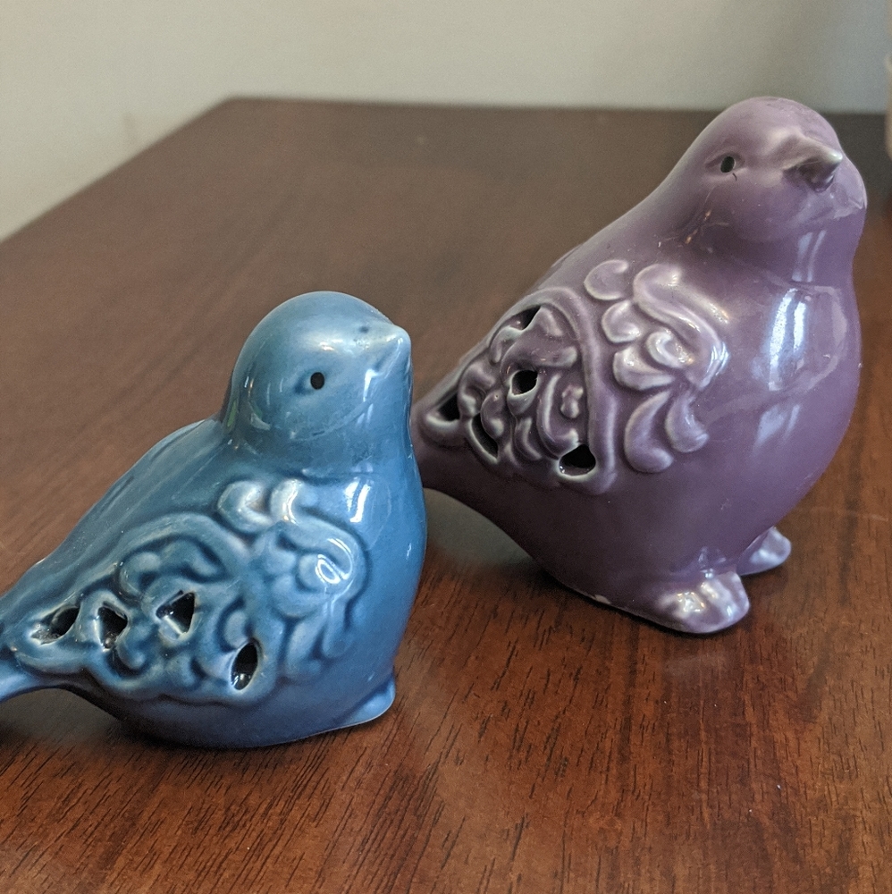 2 Ceramic birds